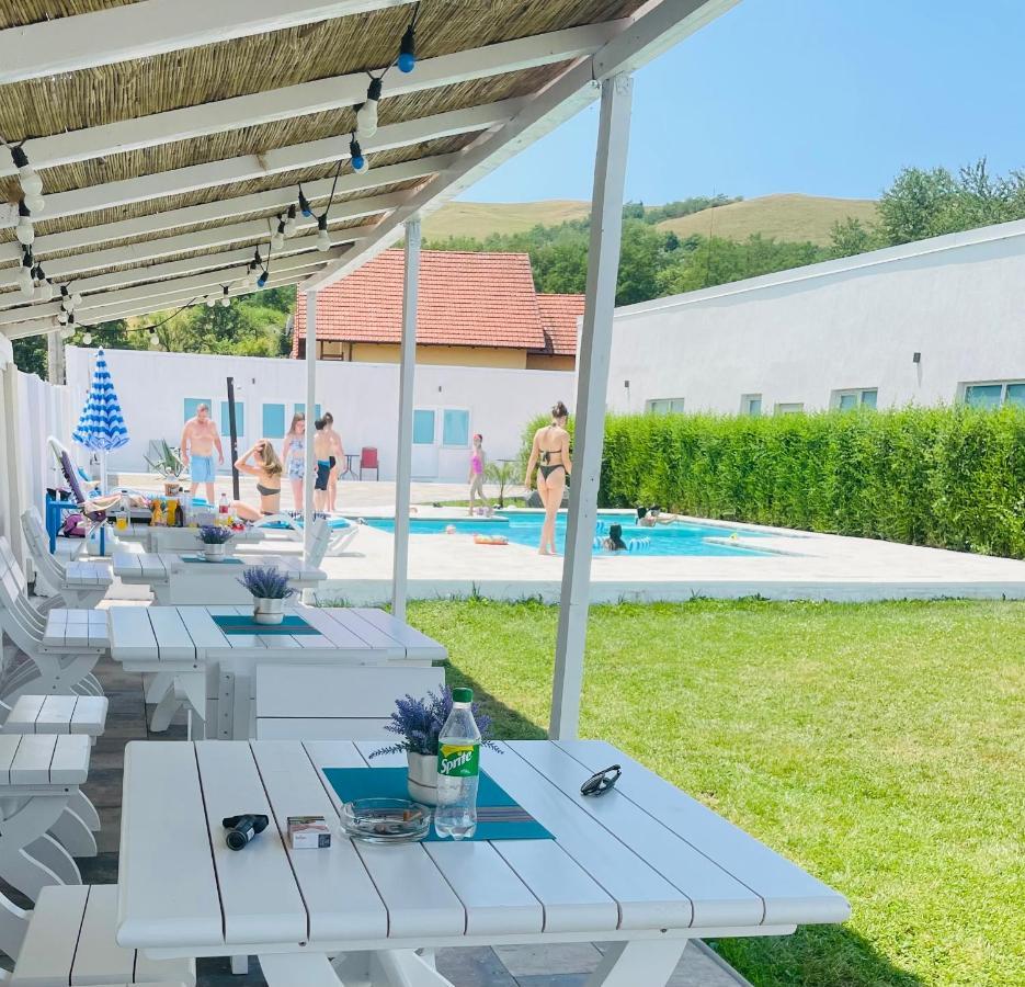 Blue Sky Transalpina Apartment Sasciori Exterior photo